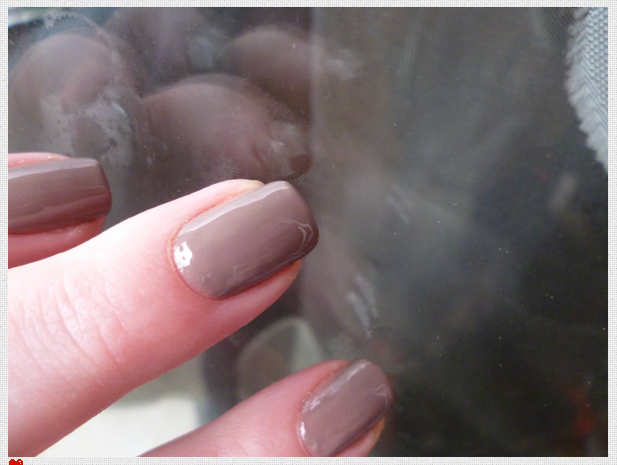 Lilou Nail Art présente le vernis à ongles Sweet Sultan de Priti NYC