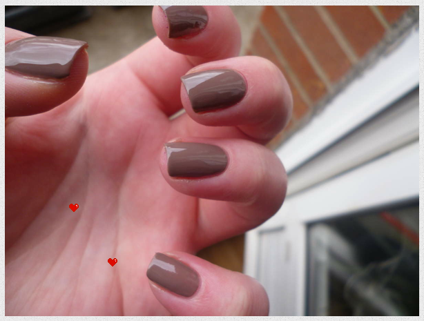 Lilou Nail Art présente le vernis à ongles Sweet Sultan de Priti NYC