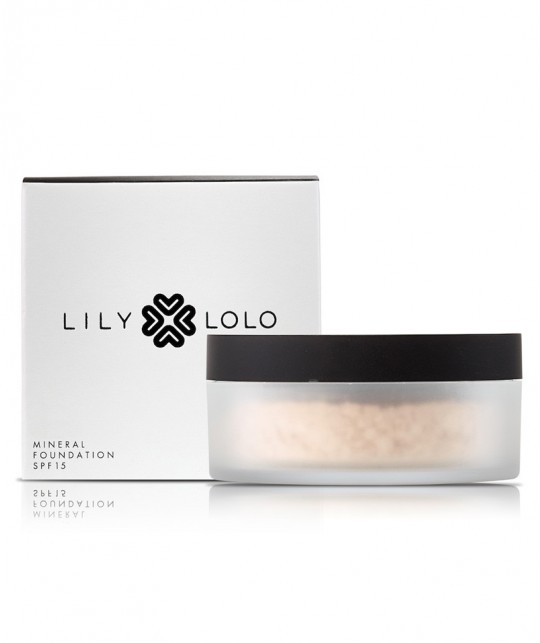 Lily Lolo maquillage - Fond de Teint Minéral SPF 15 disponible en 18 teintes