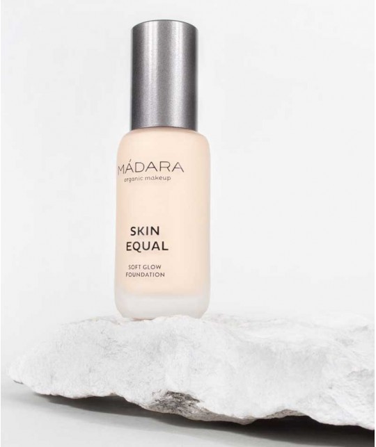 Madara organic makeup Skin Equal Foundation Grundierung Porcelain sehr helle Haut