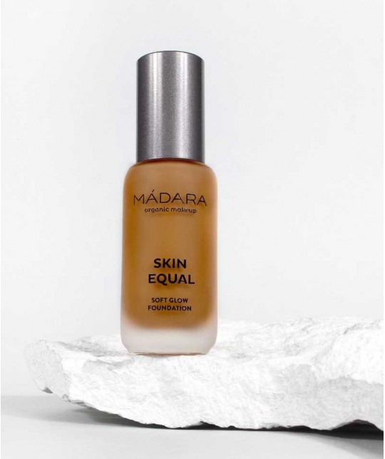 Madara Naturkosmetik Foundation Skin Equal Vegan organic makeup Fudge 80