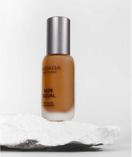 Madara Fond de Teint Skin Equal liquide maquillage bio Chestnut 90