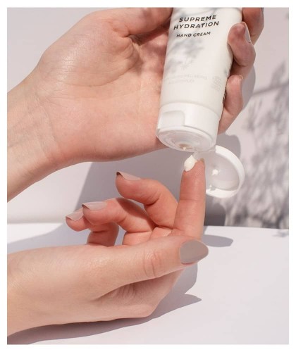 MADARA organic skincare Hand Cream Supreme Hydration Infusion Blanc