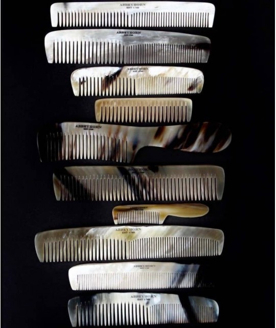Abbeyhorn horn combs handmade in Britain online shop L'Officina