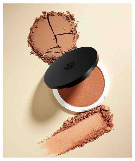 Lily Lolo Poudre Soleil Bronzer Maquillage minéral compact swatch teintes couleurs peau sensible teint naturel
