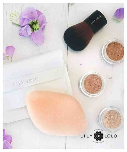 Lily Lolo Eponge Maquillage Flocked Sponge fond de teint correcteur naturel l'Officina Paris