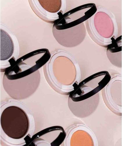 LILY LOLO Pressed Eye Shadow I Should Cocoa mineral cosmetics l'Officina Paris