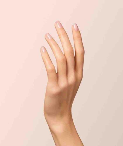 Nude Pink nail polish Manucurist GREEN Hortencia natural nails l'Officina Paris