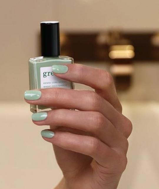 Green Nail Polish Manucurist mint natural manicure l'Officina Paris