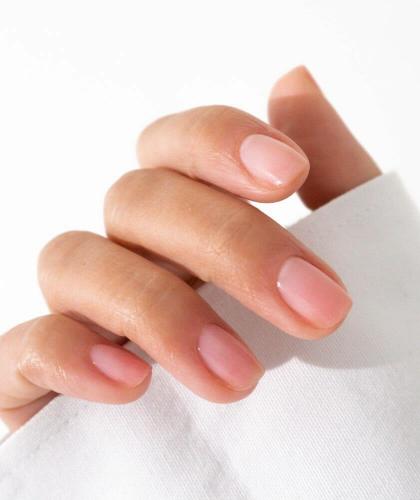 Active Glow Manucurist nail care polish peach Green healthy glow Raspberry