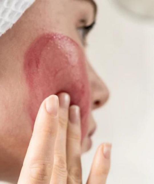 Clémence & Vivien Naturkosmetik Ultra sanfte Peeling Maske AHA, PHA empfindliche Haut