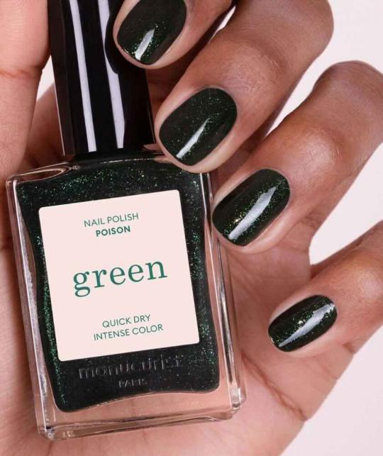 Nagellack GREEN Manucurist Poison Tannengrün schimmernd Pailletten l'Officina Paris Naturkosmetik