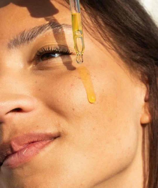 Naturkosmetik Selbstbräuner Tropfen Self Tan Drops Clémence & Vivien Hyaluronsäure