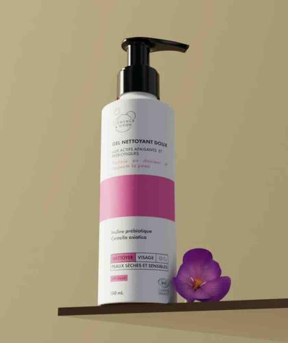 Naturkosmetik Gesichtsreinigung mit dem Gel Nettoyant Doux von Clémence & Vivien – ohne ätherische Öle