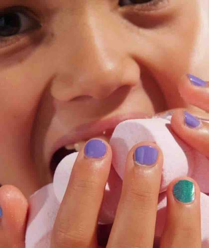 Kindernagellack wasserlöslich Petite Manucurist - l'Officina Paris Naturkosmetik
