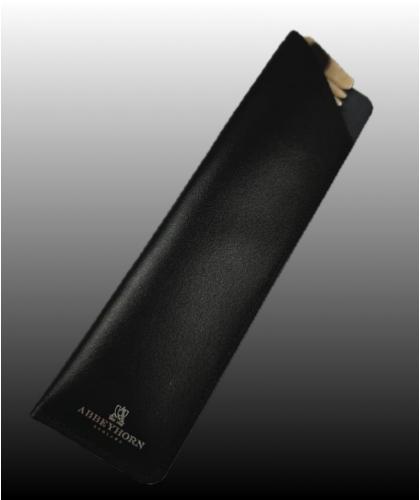 Abbeyhorn double-tooth comb with premium black leather case – elegant handmade England - l'Officina Paris