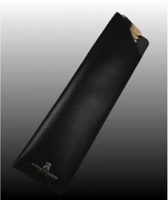 Abbeyhorn double-tooth comb with premium black leather case – elegant handmade England - l'Officina Paris