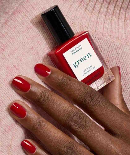Manucurist GREEN™ Red Velvet – elegant red nail polish for refined look
