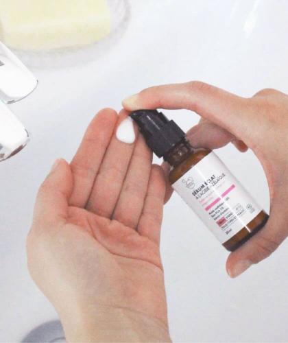 Azelaic Acid Radiance Serum by Clémence & Vivien, skin-perfecting facial care, acne, L'Officina Paris