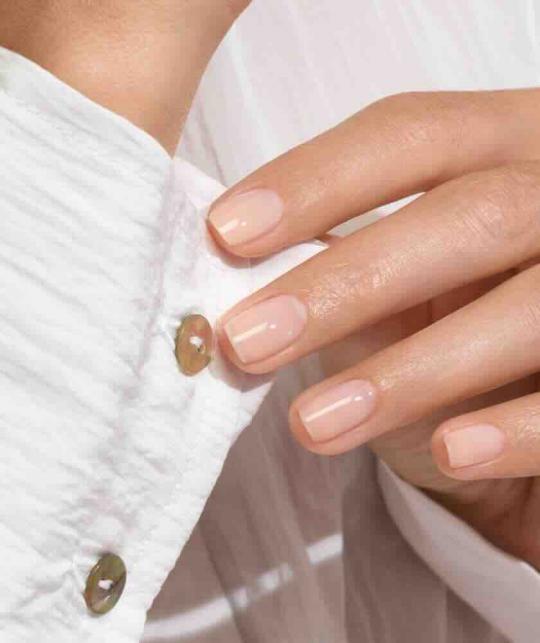 Nail Polish Pale Rose Manucurist GREEN sheer pastel pink nude natural clean manicure