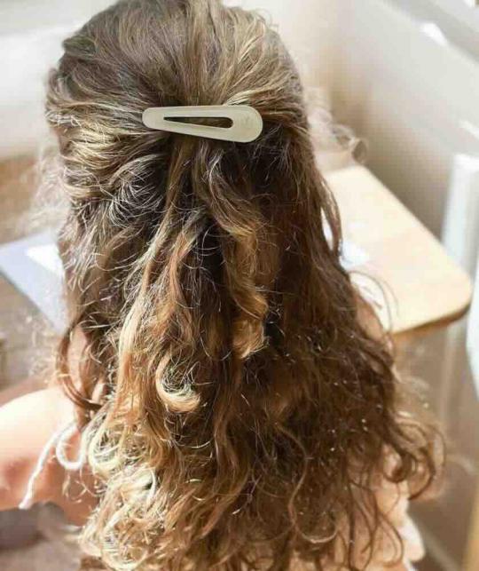 Barrette Ivoire BACHCA – maintien naturel des mèches pour une coiffure simple et élégante | L’Officina Paris
