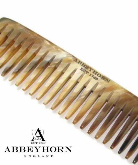 Petit Peigne en corne Abbeyhorn mini barbe cheveux cuir chevelu sensible fait main poli main Angleterre objet unique luxe