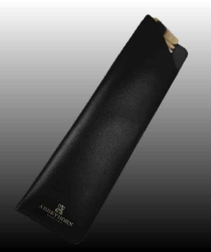 ABBEYHORN Grosser Hornkamm, breite und enge Zahnung 16,8 cm im schwarzen Lederetui; handgefertigt in England