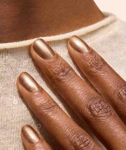 Bronzé shimmering nail polish GREEN™ Manucurist – luminous, refined manicure