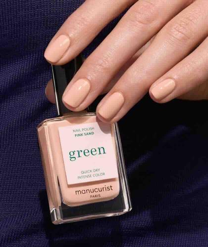 Pink Sand, beige-pink nail polish with subtle orange undertones GREEN™ Manucurist – delicate manicure