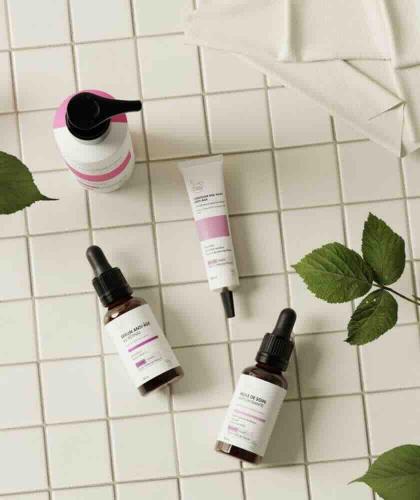 Natürliche Hautpflegeroutine Clémence & Vivien – Anti-Aging Augencreme und Gesichtspflege Made in France