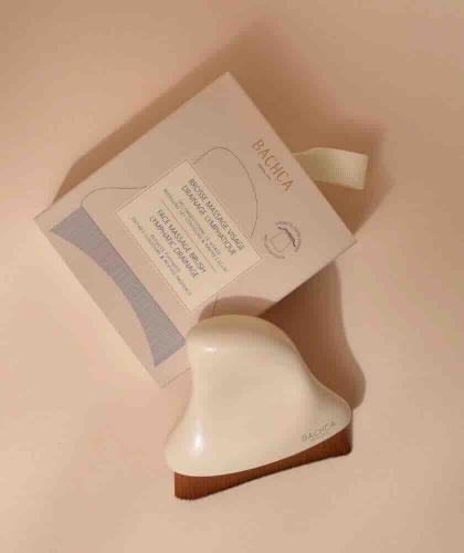 BACHCA Paris Lymphdrainage-Gesichtsbürste mit ihrer Kartonverpackung