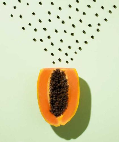 Papaya and papaya seeds – botanical ingredients in Joveda Papaya Face Scrub