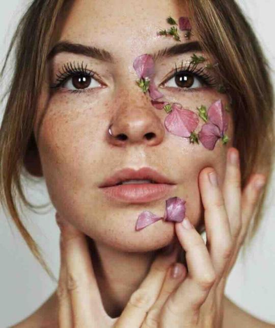 JOVEDA cosmétiques ayurvédiques – rituel de soin visage naturel pour peaux matures