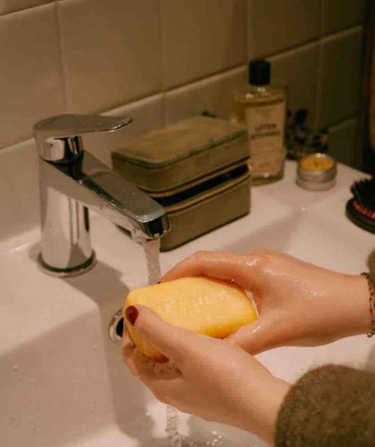 Féret Parfumeur Honey Scented Natural Soap, for face and body, made in France