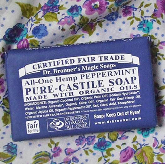 Mini Savon bio menthe poivrée Dr. Bronner's Magic Soaps L'Officina - Mini Savon bio menthe poivrée Dr. Bronner's Magic Soaps