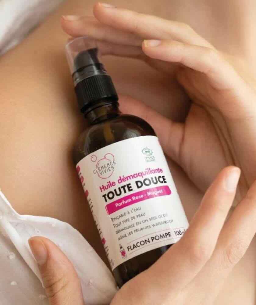Huile Démaquillante rinçable bio Toute Douce Rose Muguet Clémence & Vivien - les essentiels beauté de l'automne l'Officina Paris
