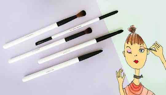 Eye Brushes Lily Lolo