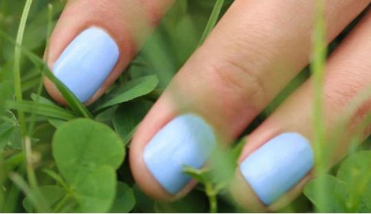 Nail Polish spring colours Manucurist Green