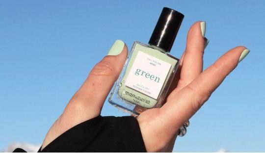 Nail polish Green Manucurist Natural beauty l'Officina Paris